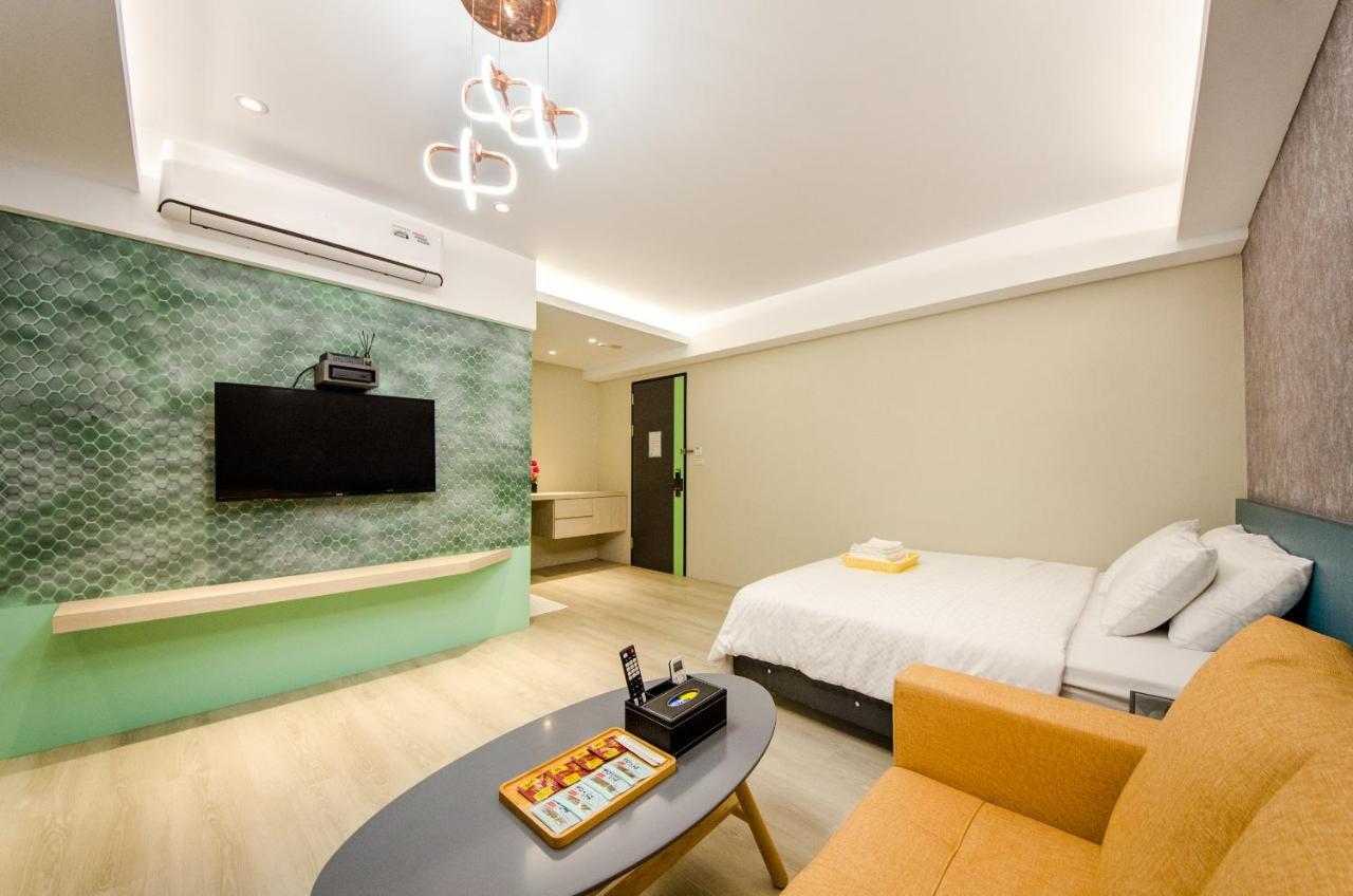 安尼赫時尚旅店 Anich Fashion Inn I 墾丁大街 I 親子遊戲區 I 停車位 외부 사진